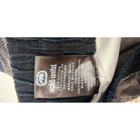 Ecko Unltd Shorts Mens XL Gray Camo Cargo Logo Casual Hip Hop Street Skater Y2K - Picture 7 of 7